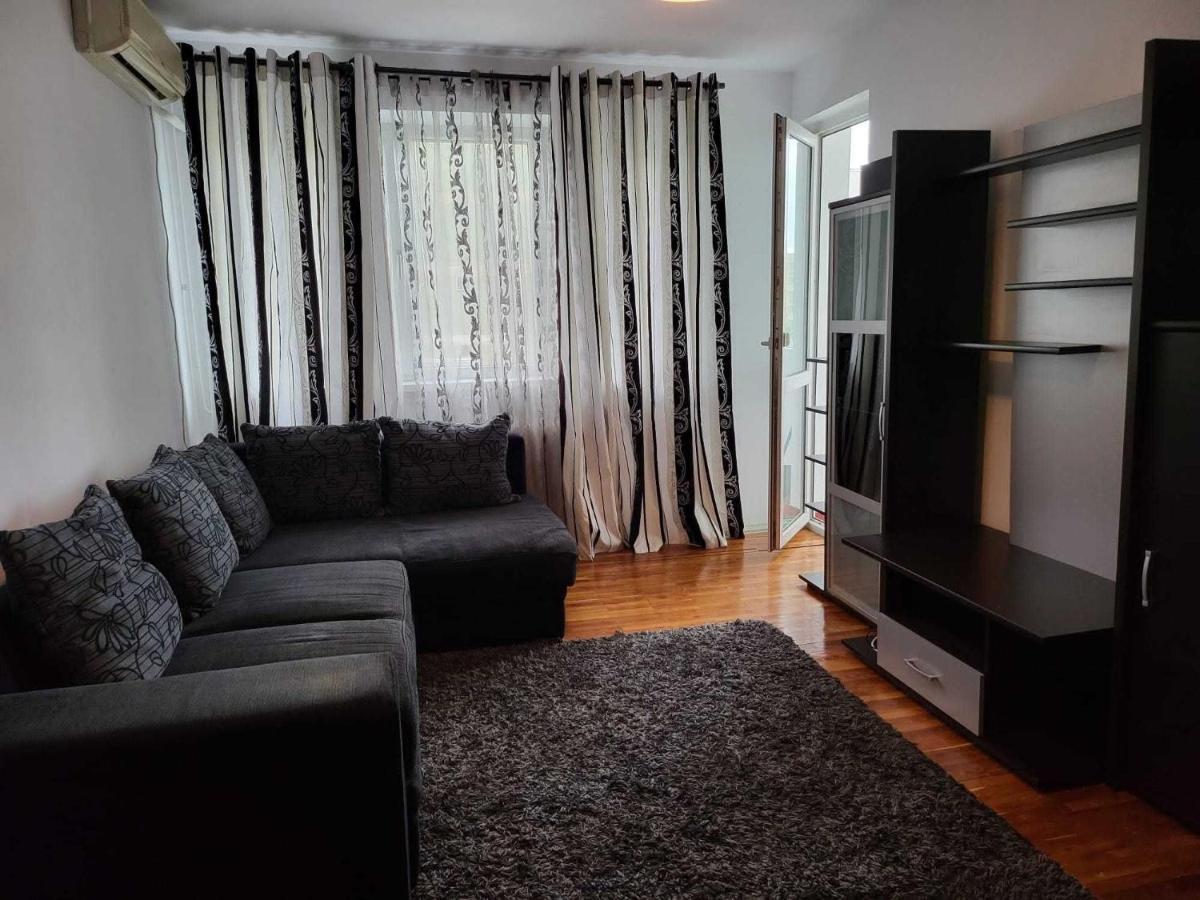 Appartamento Apartament modern in complex rezidential, parcare privata Bucarest Esterno foto